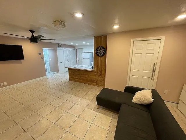 $100,000 | 11201 Southwest 55th Street, Unit D16, Hialeah, FL 33015