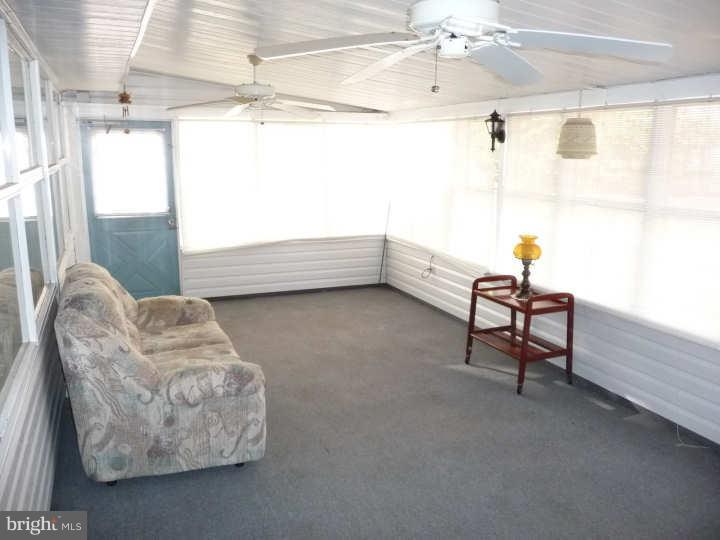 9203 Treaty Road Philadelphia, PA 19114 - Photo 5 of 24 Sun Room