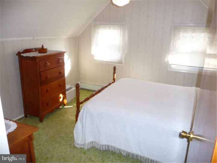 9203 Treaty Road Philadelphia, PA 19114 - Photo 6 of 24 Bedroom 3