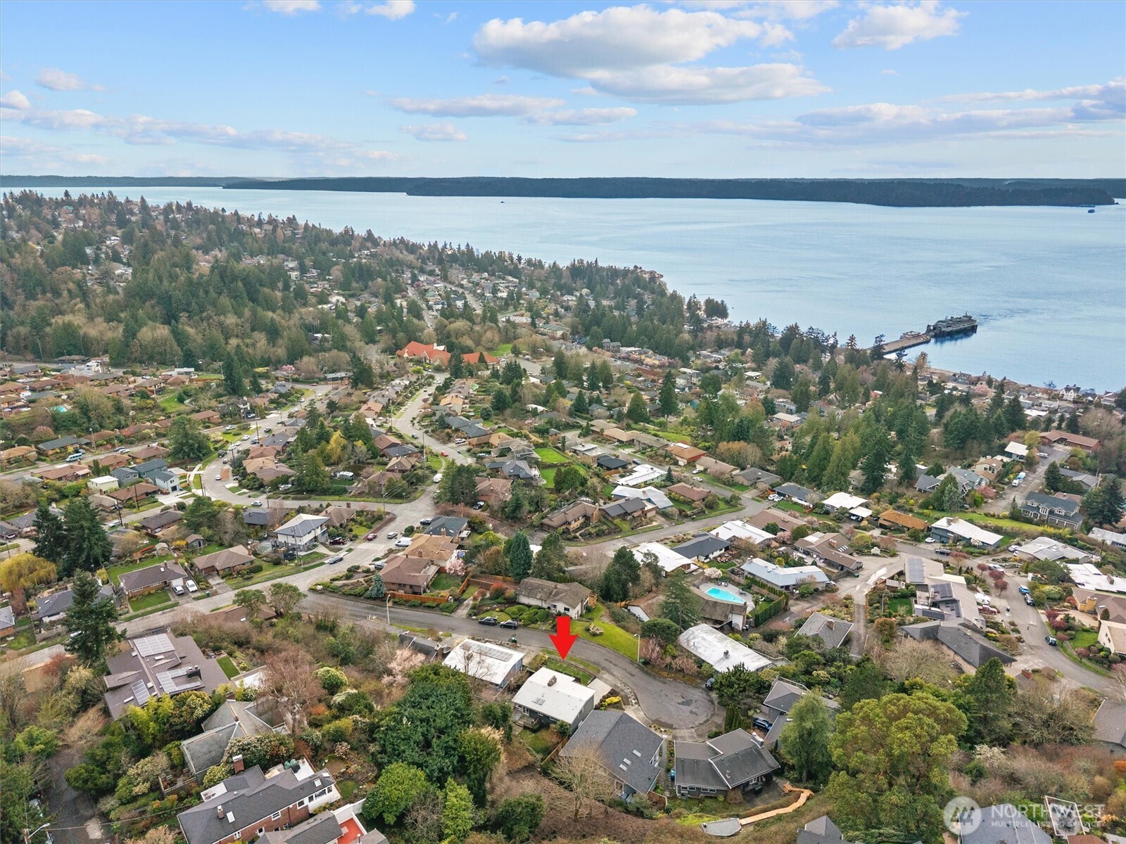 8620 Vashon View Southwest Seattle, WA 98136 - Photo 38 of 40 a city view with lake