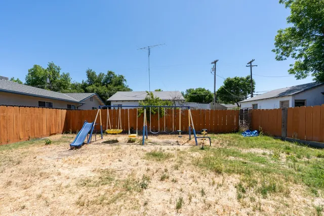 $600,000 | 1333 Frank Avenue, Dos Palos, CA 93620