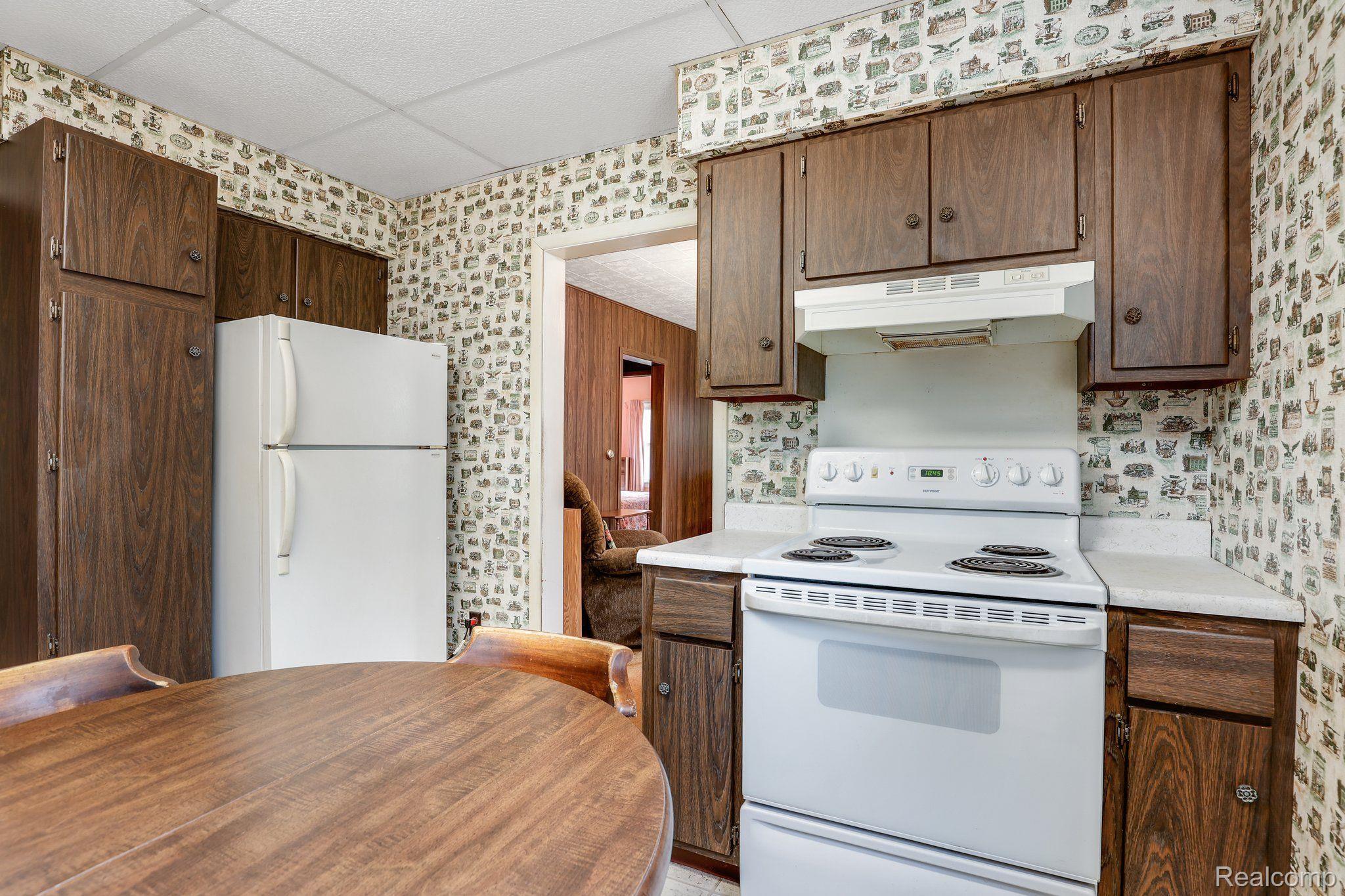 2658 Hawkins Road Jackson, MI 49201 - Photo 16 of 32 Gallery Image 16