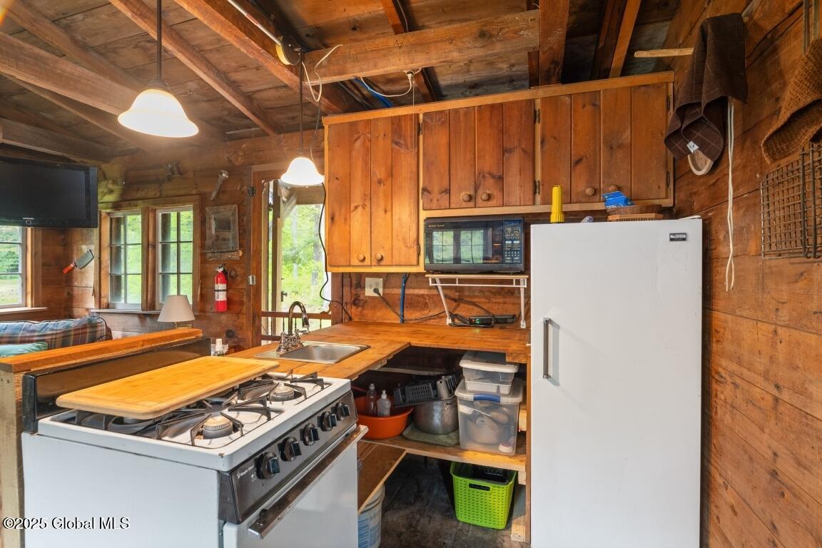 429 Posson Hill Road Middleburgh, NY 12122 - Photo 10 of 28 10-429PossonHillRd_10 (Medium)