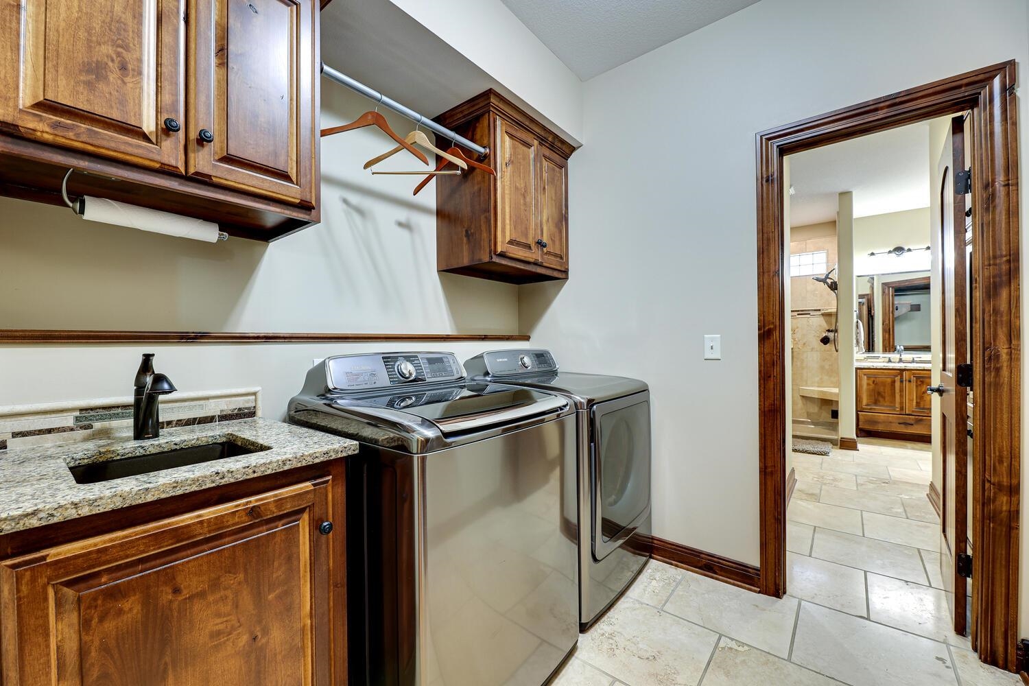 703 West Sandstone Court Andover, KS 67002 - Photo 17 of 36