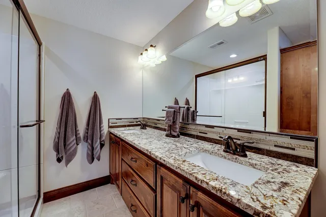 $532,500 | 703 West Sandstone Court, Andover, KS 67002