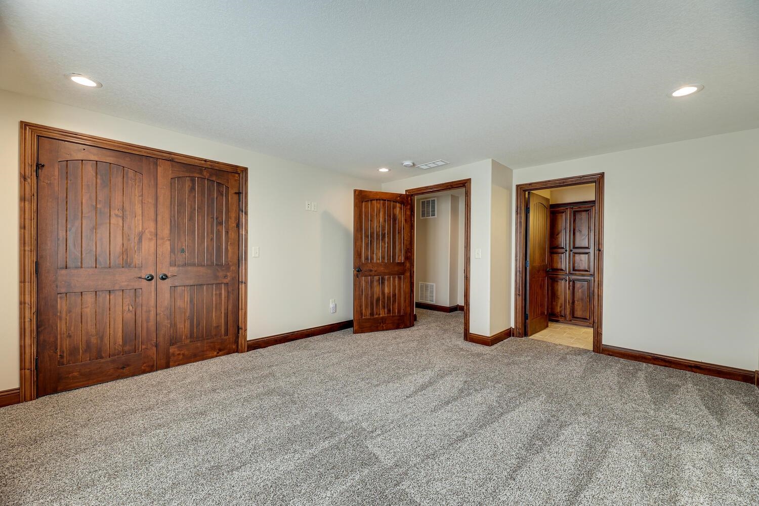 703 West Sandstone Court Andover, KS 67002 - Photo 29 of 36