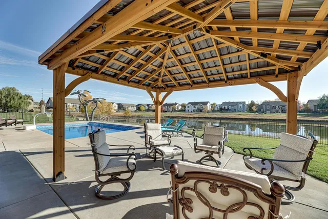 $532,500 | 703 West Sandstone Court, Andover, KS 67002