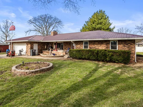 $259,900 | 5 Truman Court, Philo, IL 61864