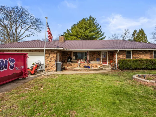 $259,900 | 5 Truman Court, Philo, IL 61864