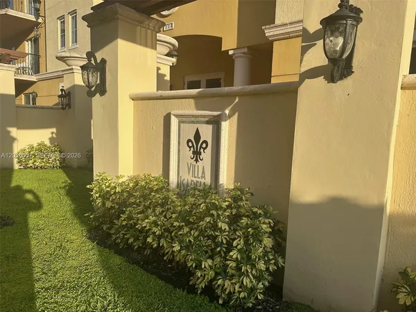 $515,000 | 322 Madeira Avenue, Unit 302, Coral Gables, FL 33134