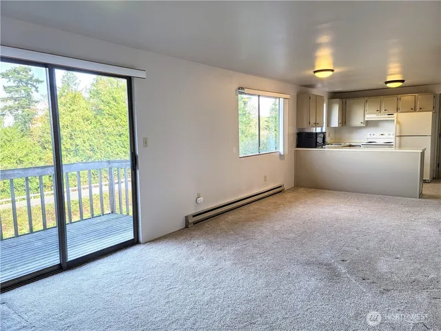 $1,550 | 184 Belvedere Road, Unit 3, Camano Island, WA 98282