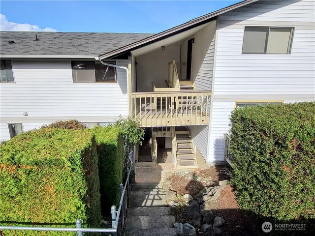 $1,550 | 184 Belvedere Road, Unit 3, Camano Island, WA 98282