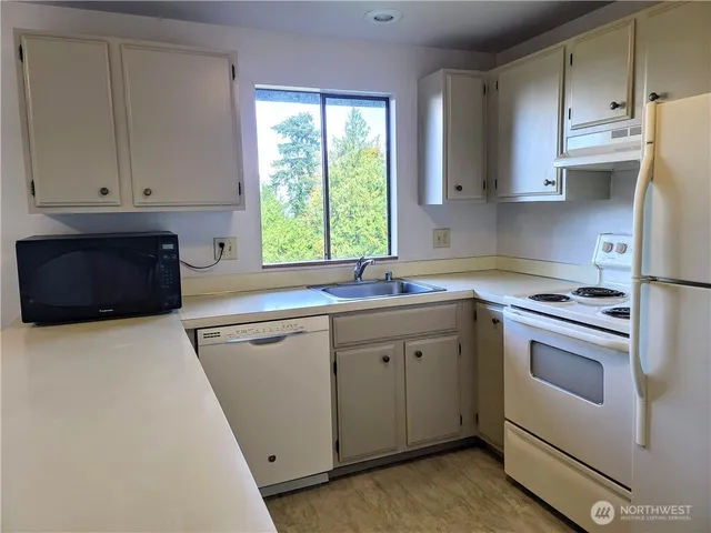 $1,550 | 184 Belvedere Road, Unit 3, Camano Island, WA 98282