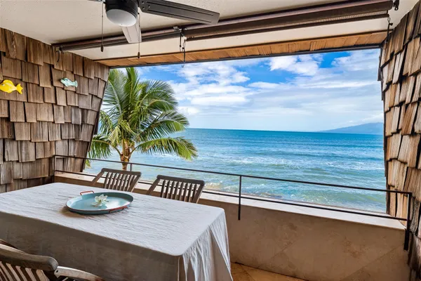 $1,100,000 | 3741 Lower Honoapiilani Road, Unit 308, Lahaina, HI 96761