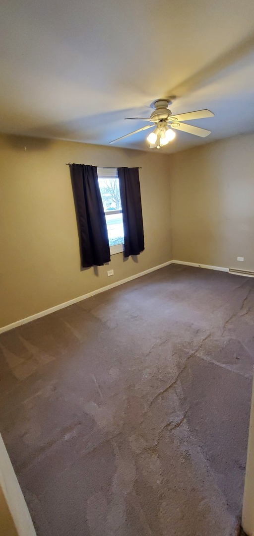 997 Ruth Drive Elgin, IL 60123 - Photo 15 of 27