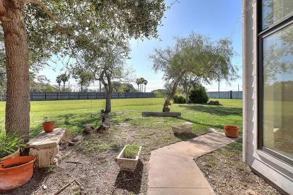$5,200 | 3417 Newcastle Drive, Corpus Christi, TX 78418