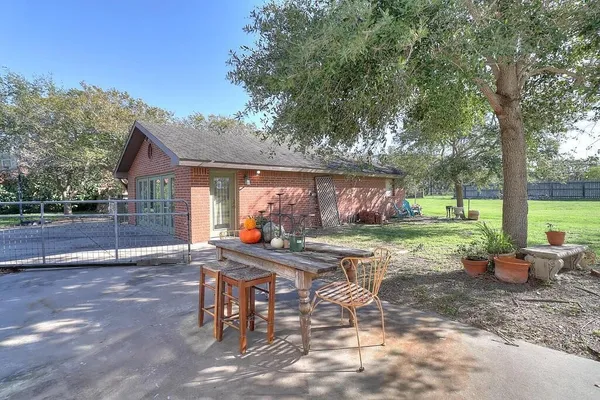 $5,200 | 3417 Newcastle Drive, Corpus Christi, TX 78418
