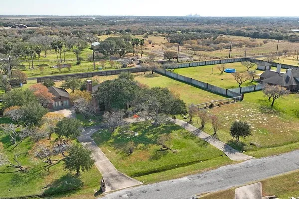 $5,200 | 3417 Newcastle Drive, Corpus Christi, TX 78418
