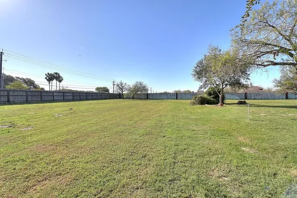 $5,200 | 3417 Newcastle Drive, Corpus Christi, TX 78418