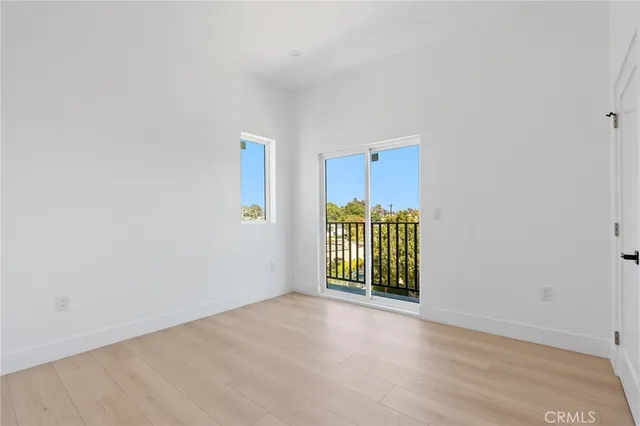 $4,196 | 2637 South Garth Avenue, Unit A, Los Angeles, CA 90034