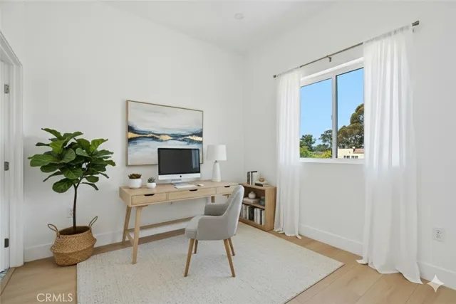 $4,196 | 2637 South Garth Avenue, Unit A, Los Angeles, CA 90034