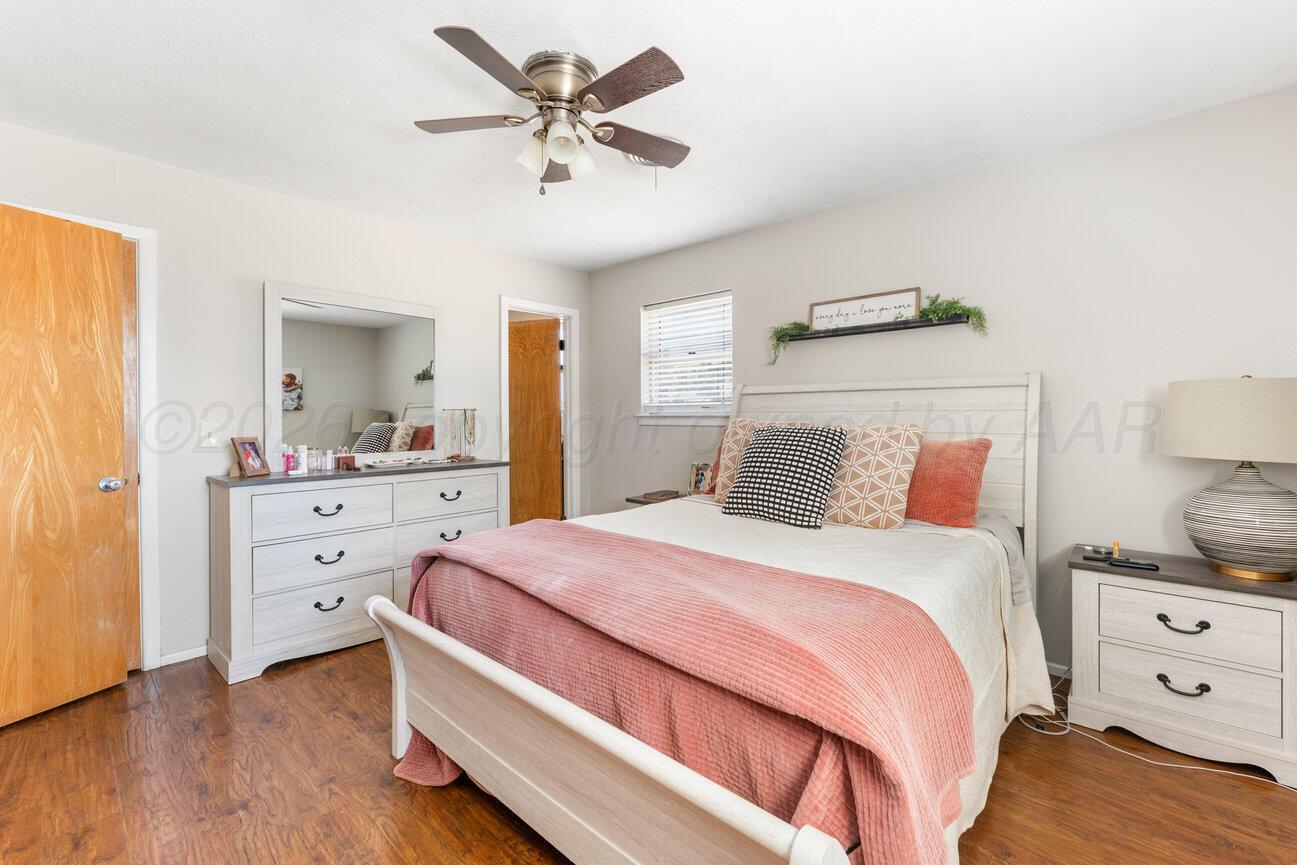 303 Cherry Street Claude, TX 79019 - Photo 29 of 32 Primary Bedroom