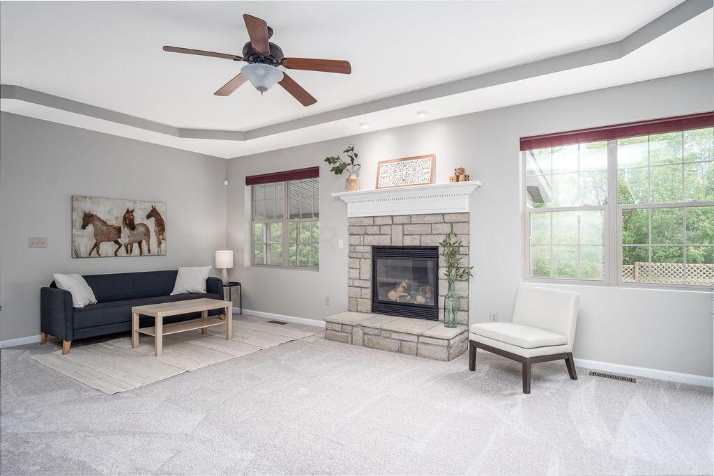 7880 Lancaster-Circleville Road Southwest Lancaster, OH 43130 - Photo 11 of 49 Great Room