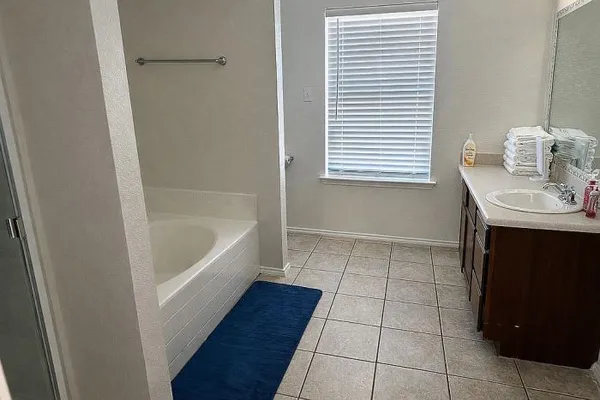 $360,000 | 911 Blue Sky Drive, Arlington, TX 76002