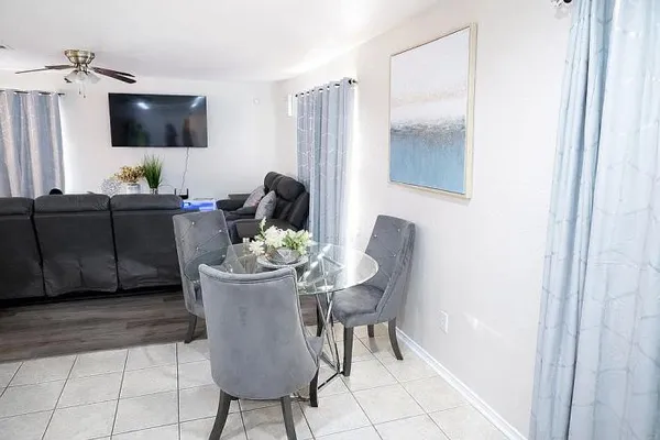 $360,000 | 911 Blue Sky Drive, Arlington, TX 76002