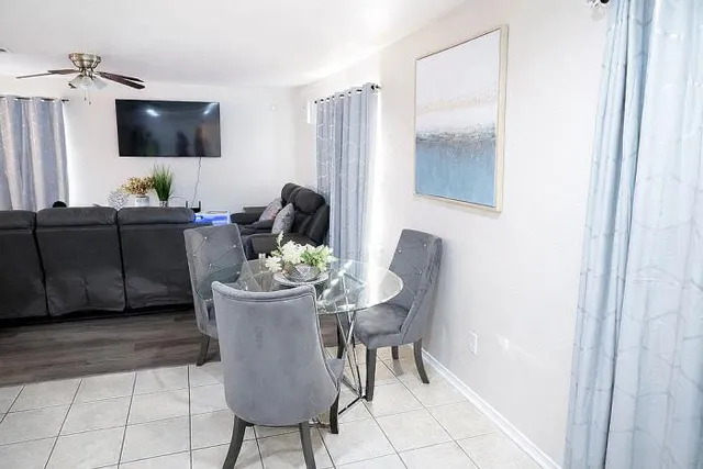 $360,000 | 911 Blue Sky Drive, Arlington, TX 76002