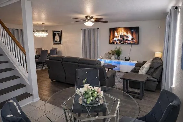 $360,000 | 911 Blue Sky Drive, Arlington, TX 76002