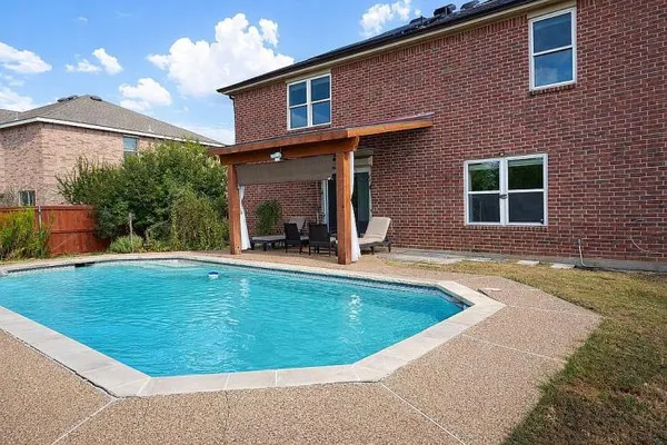 $360,000 | 911 Blue Sky Drive, Arlington, TX 76002