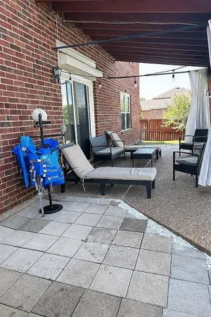 $360,000 | 911 Blue Sky Drive, Arlington, TX 76002