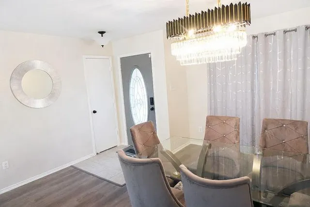 $360,000 | 911 Blue Sky Drive, Arlington, TX 76002