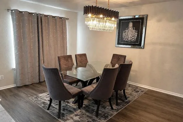 $360,000 | 911 Blue Sky Drive, Arlington, TX 76002