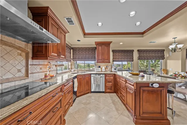 $1,449,000 | 23160 Compass Drive, Canyon Lake, CA 92587