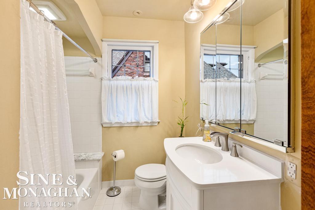 1027 Yorkshire Road Grosse Pointe Park, MI 48230 - Photo 30 of 64