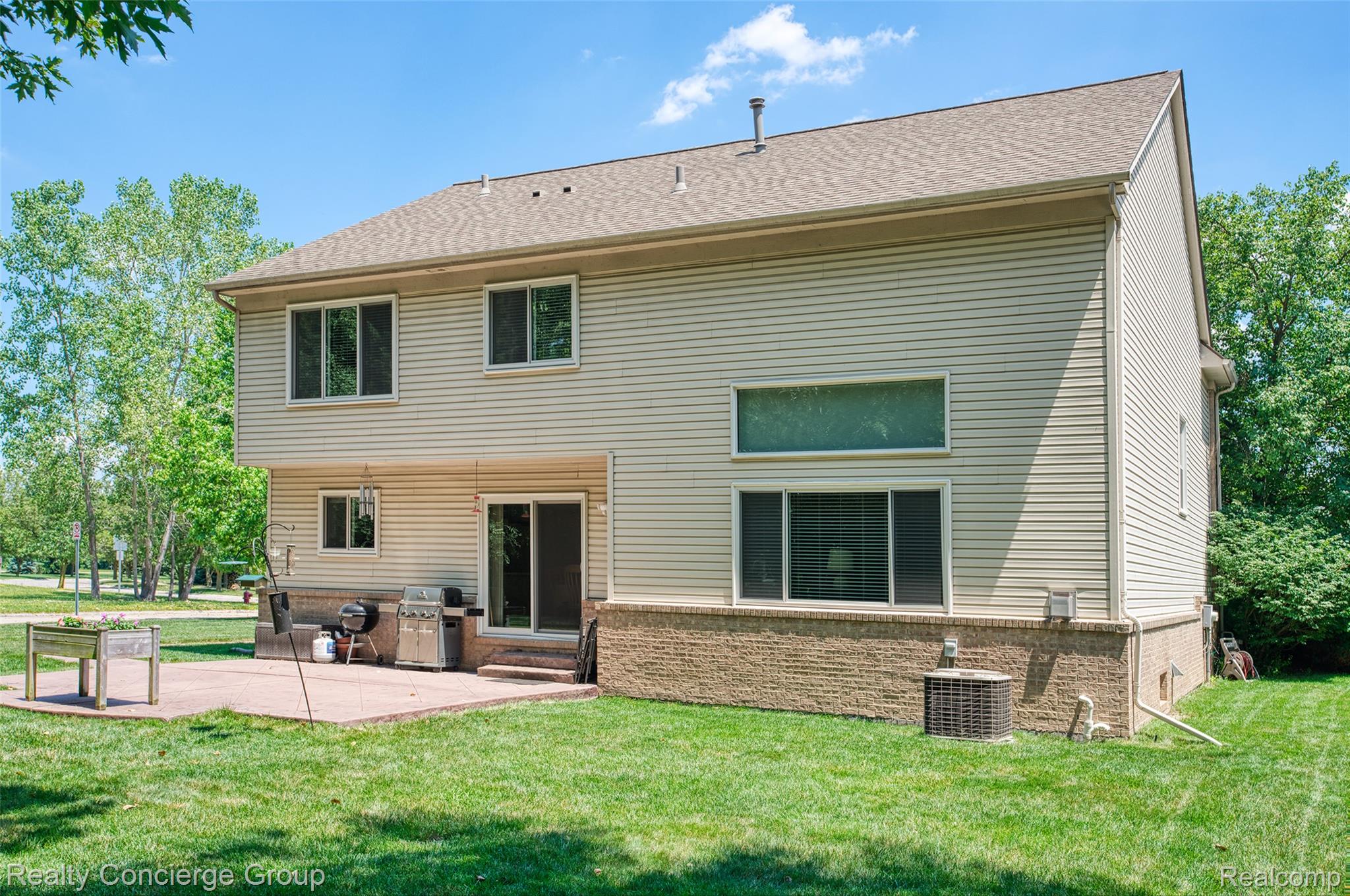 7900 Jeremy Road Belleville, MI 48111 - Photo 32 of 35 DSC09397_26.jpg