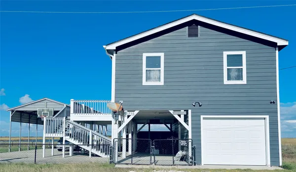 $2,800 | 1256 Canal East, Crystal Beach, TX 77650
