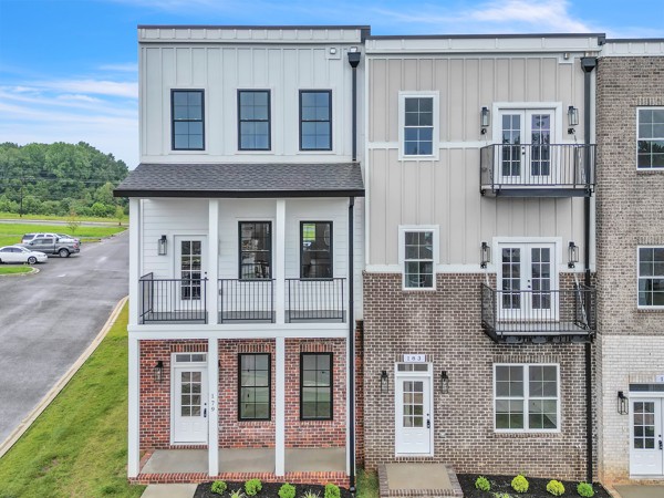 179 Charleston Avenue Pleasant View, TN 37146 - Photo 1 of 38