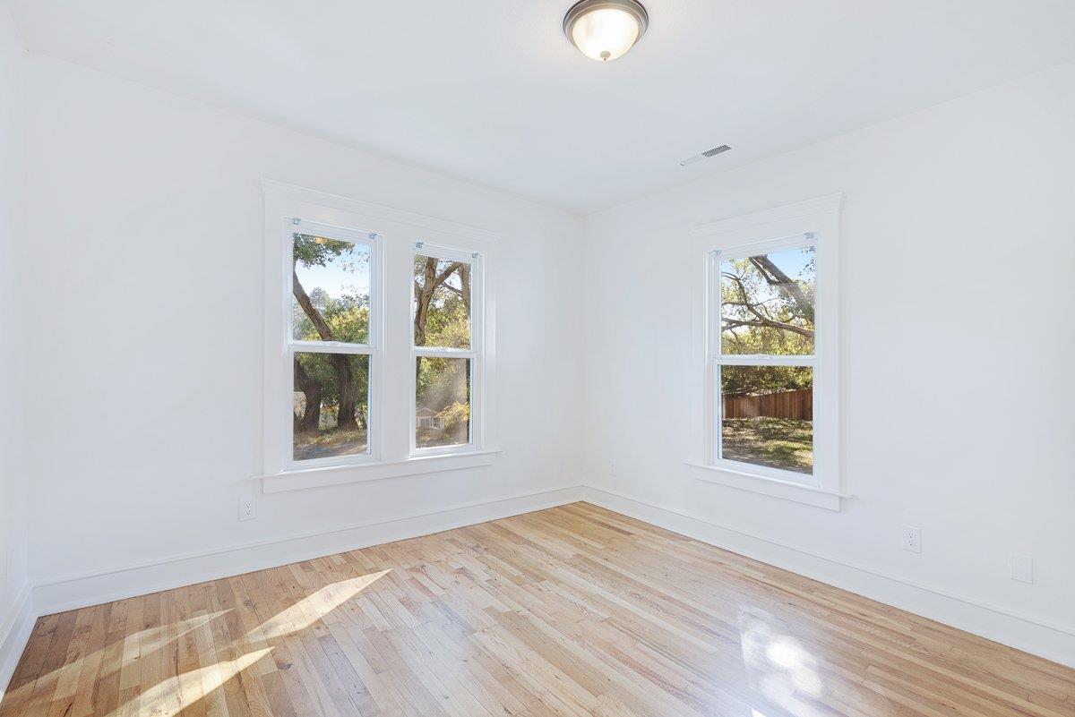 225 Owl Ridge Way Aptos, CA 95003 - Photo 16 of 26 an empty room with windows