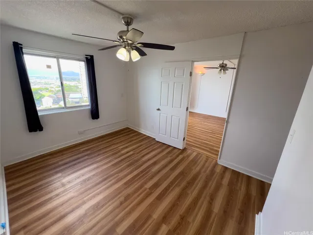 $1,900 | 98-1038 Moanalua Road, Unit 2102, Aiea, HI 96701
