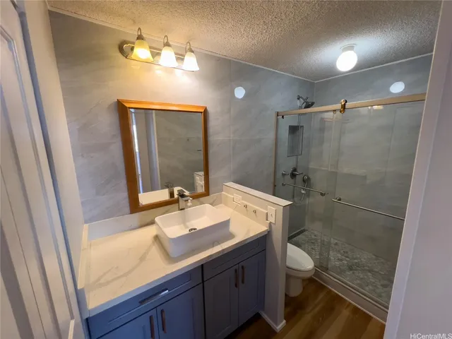 $1,900 | 98-1038 Moanalua Road, Unit 2102, Aiea, HI 96701