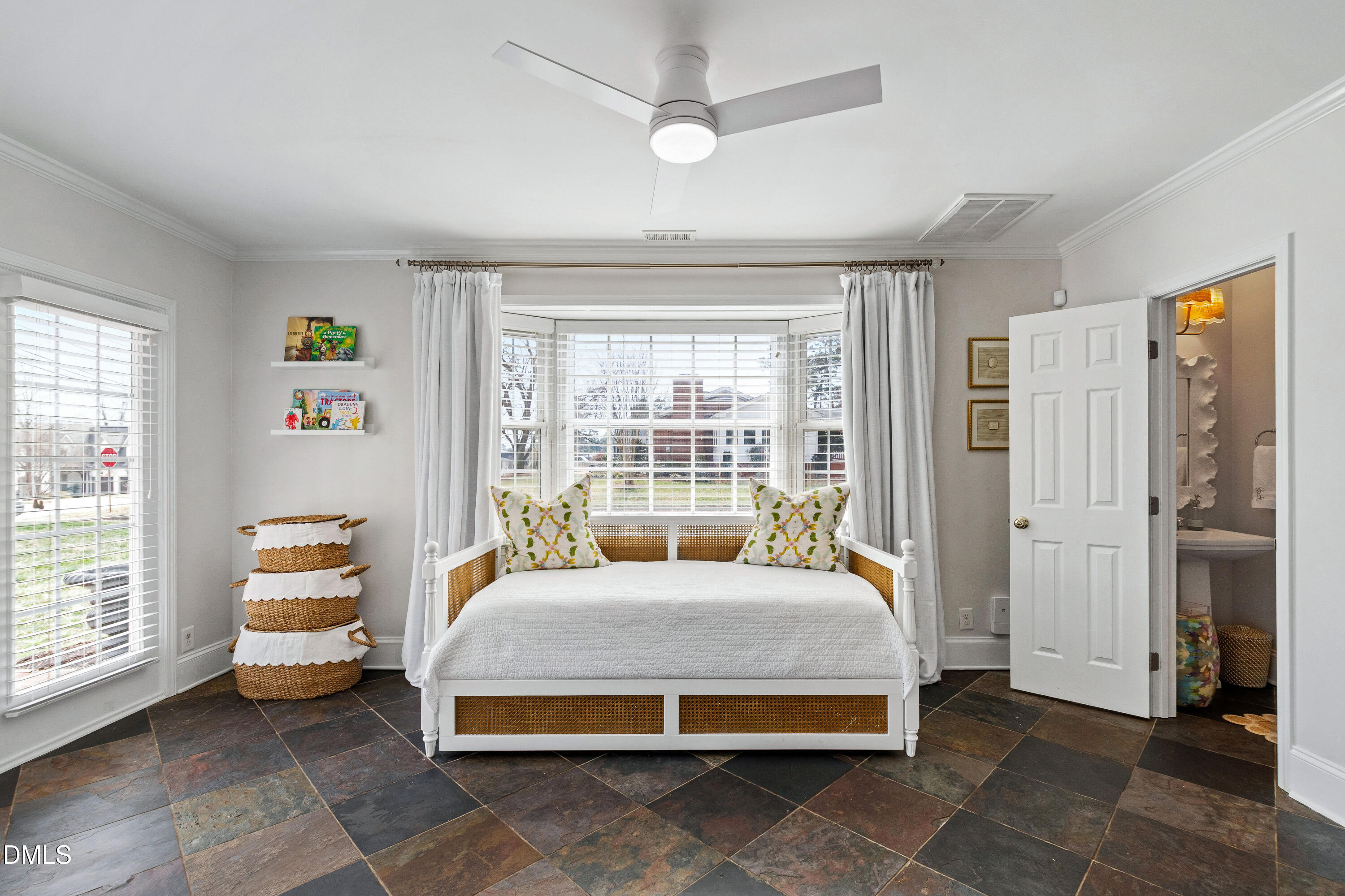 2139 Ridge Road Raleigh, NC 27607 - Photo 26 of 61 Ridge-31