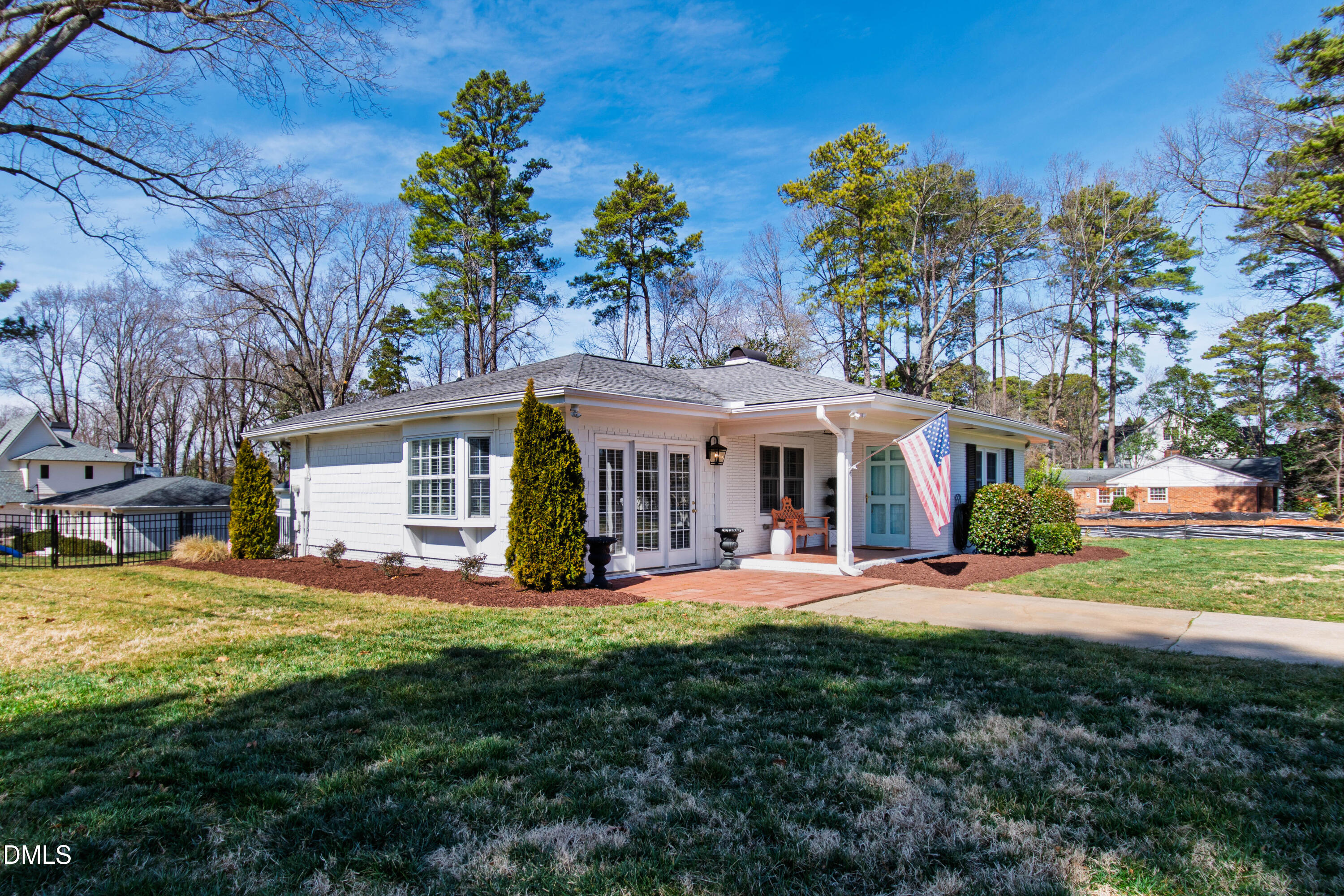 2139 Ridge Road Raleigh, NC 27607 - Photo 9 of 61 Ridge-57