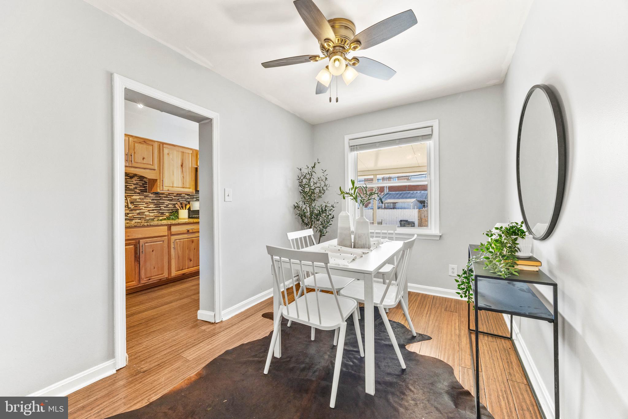 843 Middlesex Road Essex, MD 21221 - Photo 5 of 21 Dining room