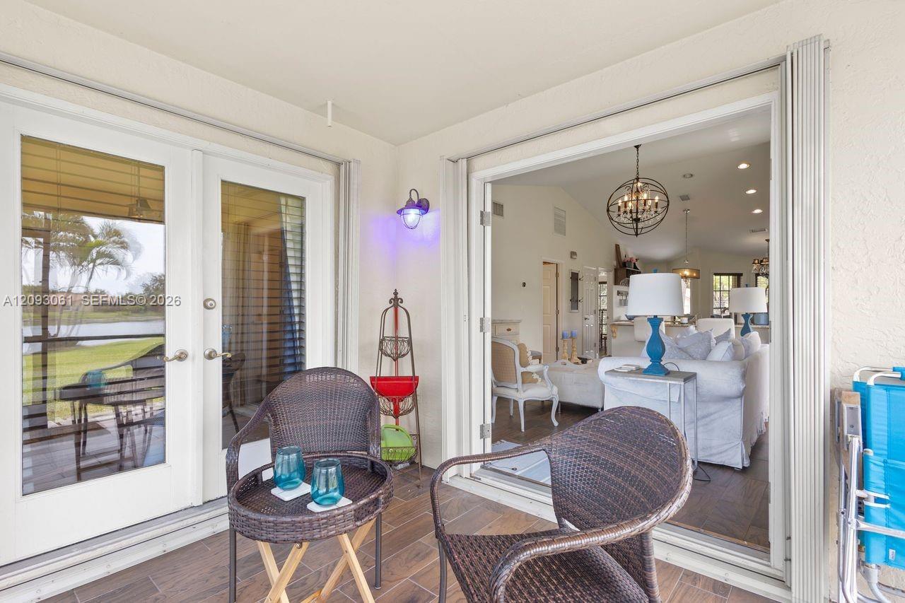 18551 Woodstream Drive Boca Raton, FL 33498 - Photo 9 of 27 Gallery Image 9