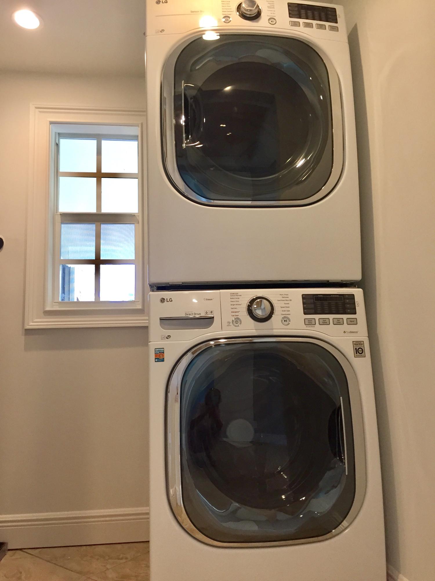 301 Southwest 7th Avenue Boca Raton, FL 33486 - Photo 25 of 46 Laundry room