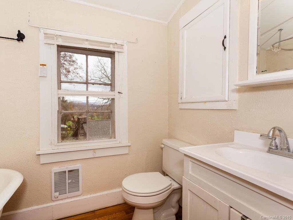 572 Pattys Chapel Road Fletcher, NC 28732 - Photo 15 of 24 Gallery Image 15