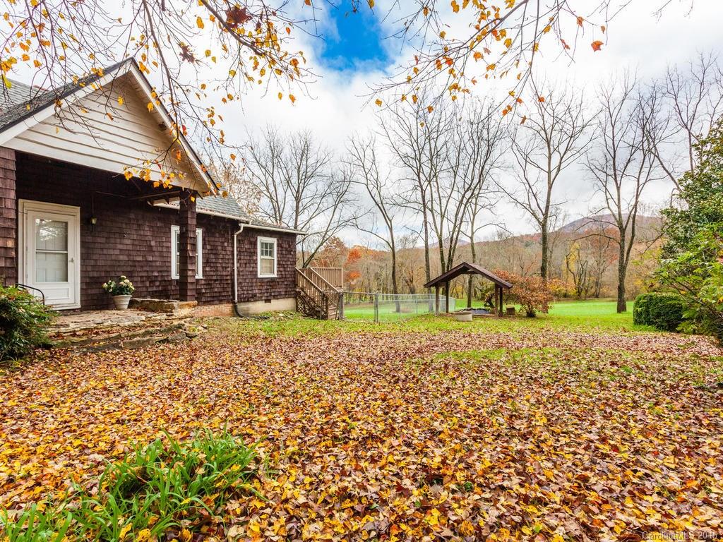 572 Pattys Chapel Road Fletcher, NC 28732 - Photo 3 of 24 Gallery Image 3
